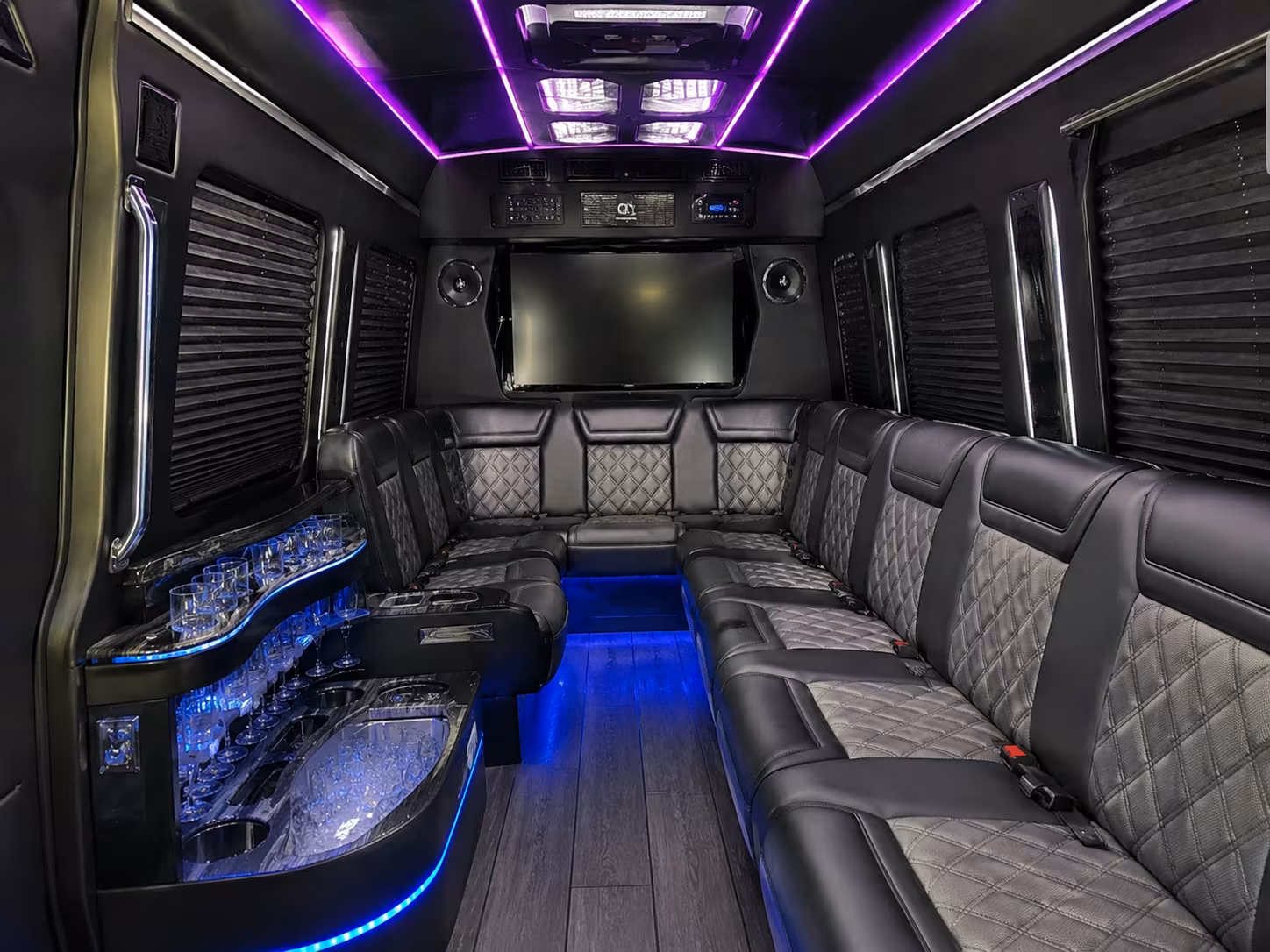 corporate and shuttle buses for revere business groups