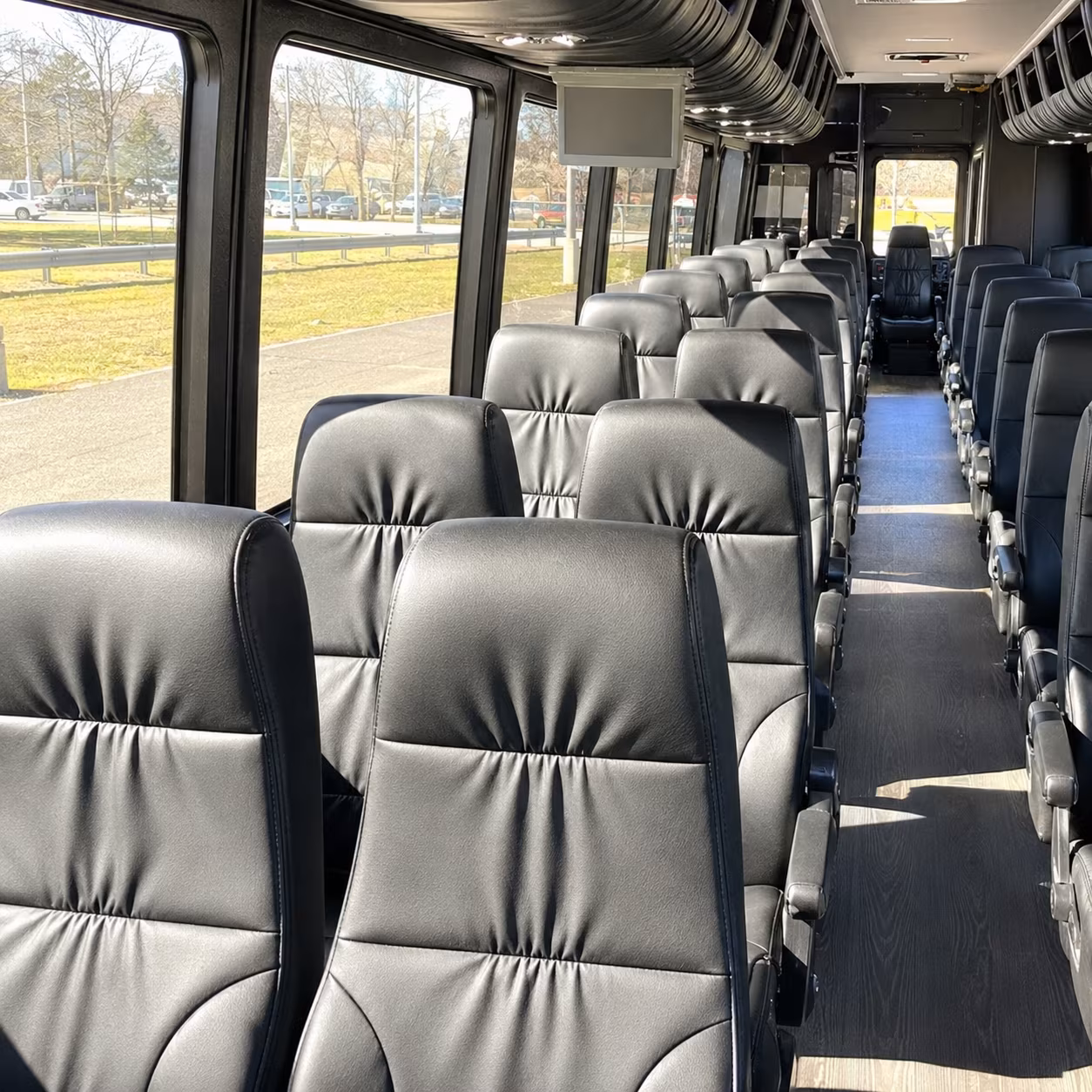 minibus and charter bus rentals for revere arts and nature field trips
