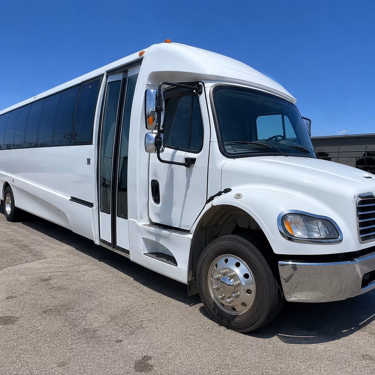 party buses for bachelorette parties and birthday celebrations in revere