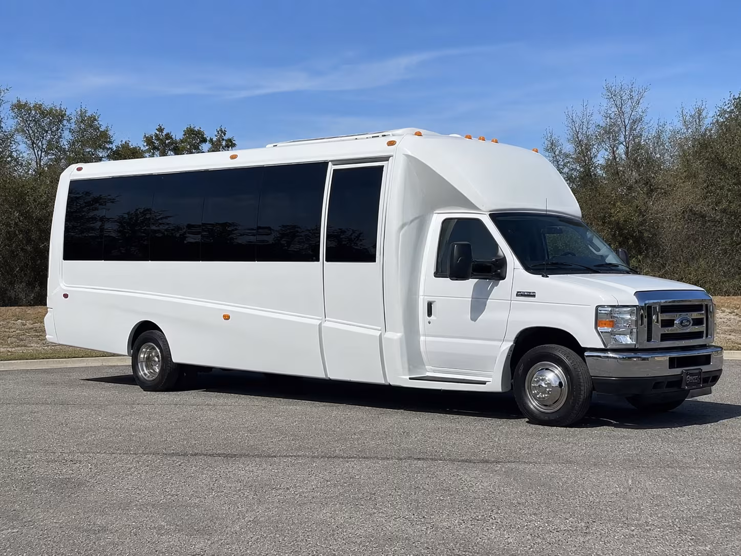party buses to leader bank pavilion shows in boston