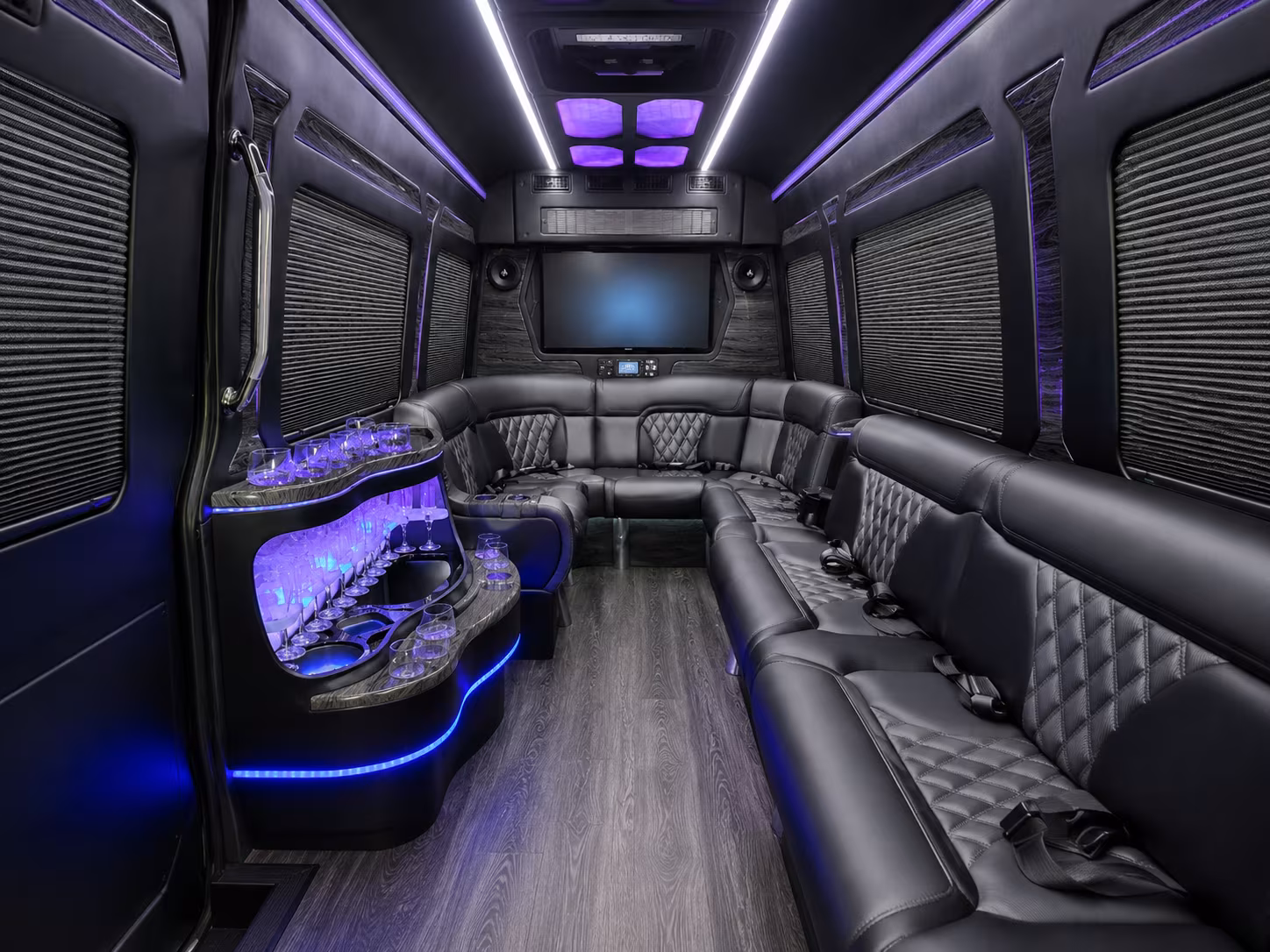 revere 18 passenger party bus