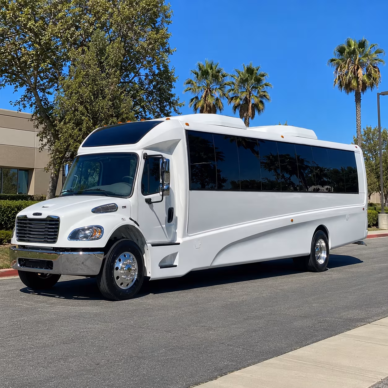 revere 28 passenger minibus