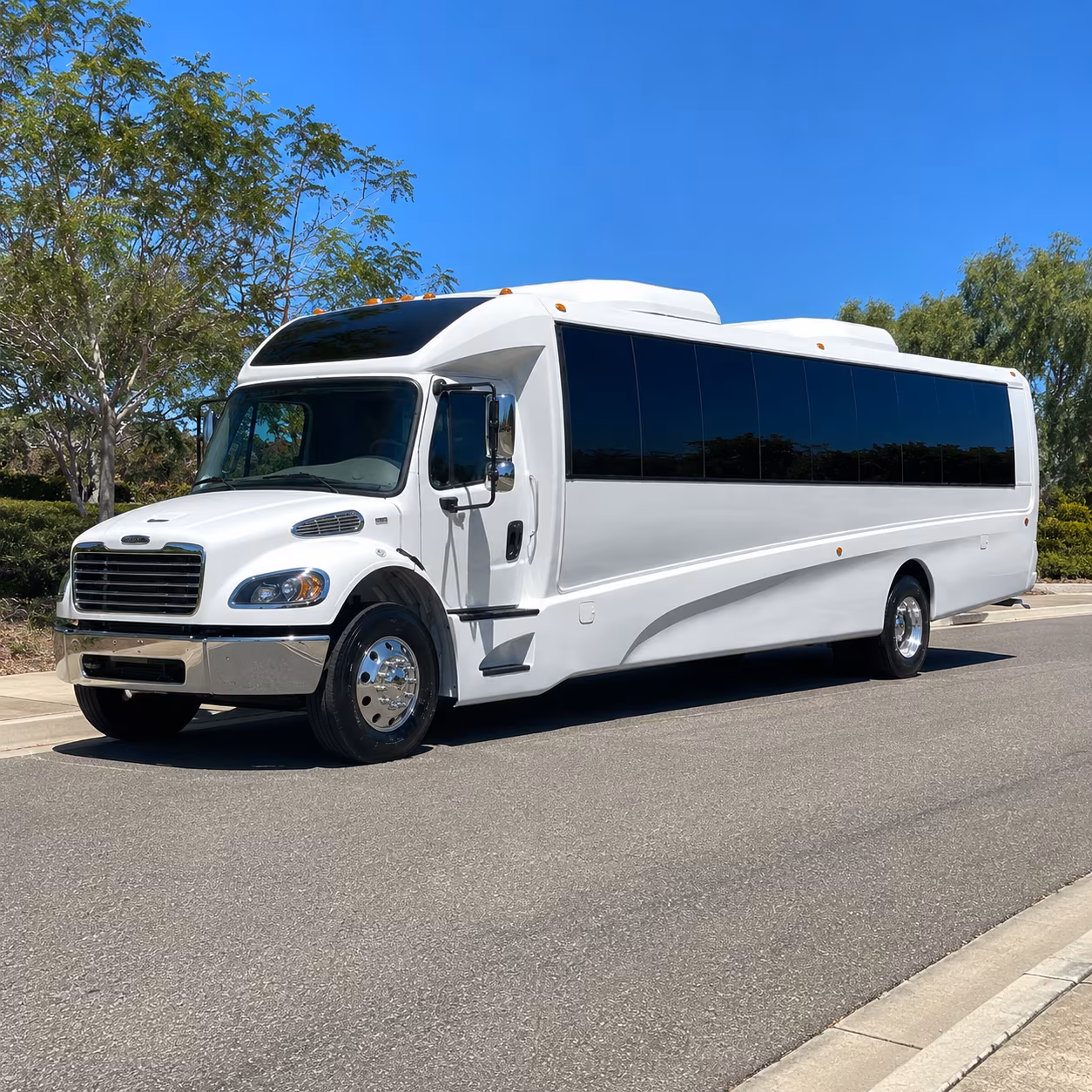 revere 35 passenger minibus